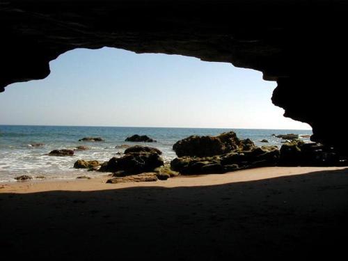 Imagen de los exteriores del Hostal Mar De Frente. Foto 11