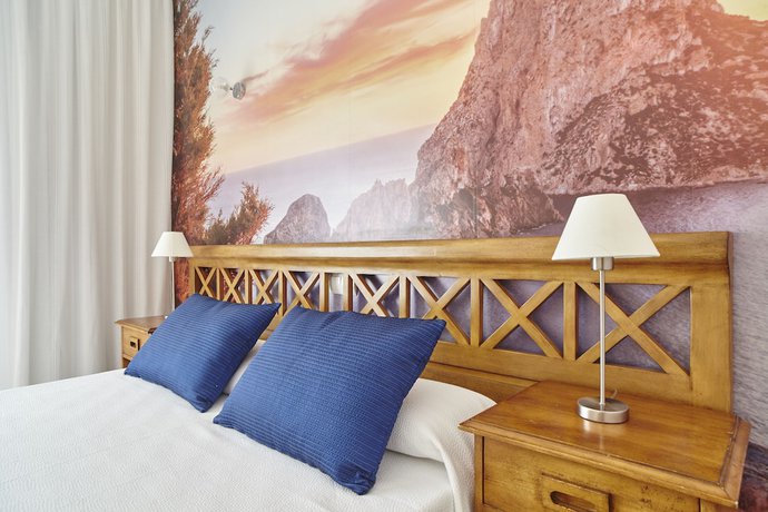 Imagen de la habitación del Hostal Mar y Huerta. Foto 5