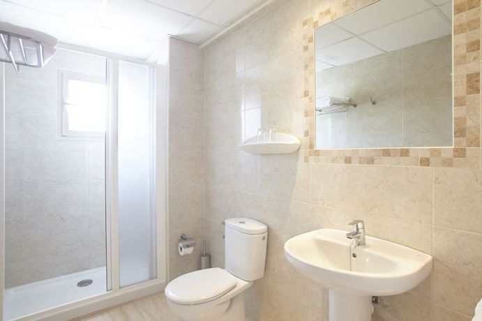 Imagen de la habitación del Hostal Mar y Huerta. Foto 8