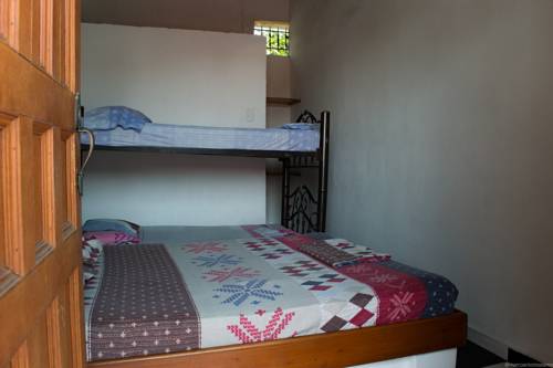 Imagen de la habitación del Hostal Maranatha. Foto 6