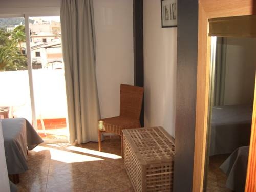 Imagen general del Hostal Maria Eugenia, Paguera. Foto 7