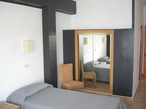 Imagen general del Hostal Maria Eugenia, Paguera. Foto 8