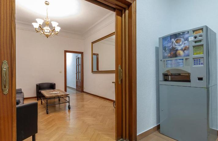 Imagen de los interiores del Hostal Maria Luisa, Chueca. Foto 9