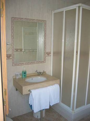 Imagen general del Hostal Maria Ronda. Foto 5