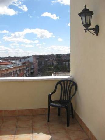 Imagen general del Hostal Maria Ronda. Foto 11