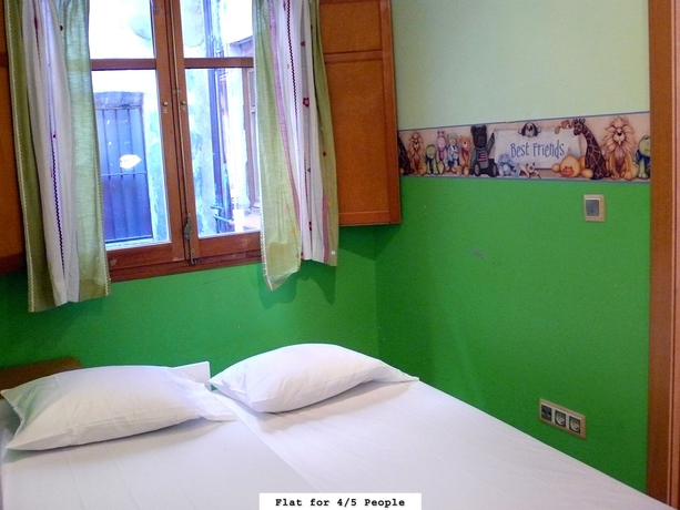 Imagen de la habitación del Hostal Martha's Guesthouse. Foto 14