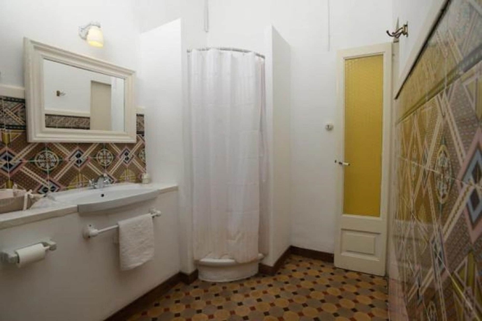 Imagen de la habitación del Hostal Martina. Foto 17