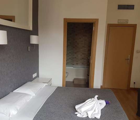 Imagen de la habitación del Hostal Martinval. Foto 3