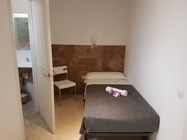 Imagen de la habitación del Hostal Martinval. Foto 5