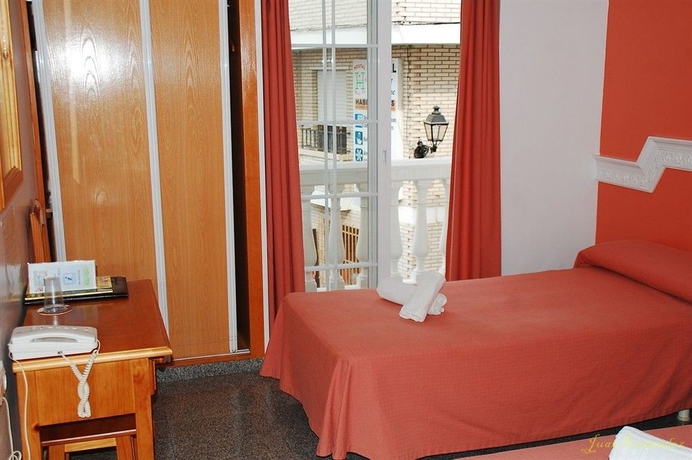 Imagen de la habitación del Hostal Mary Tere. Foto 4