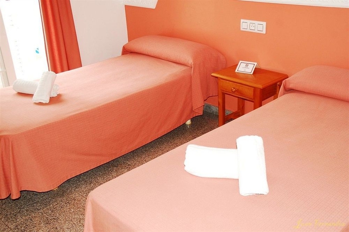 Imagen de la habitación del Hostal Mary Tere. Foto 5
