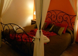 Imagen de la habitación del Hostal Masia Tinet. Foto 2
