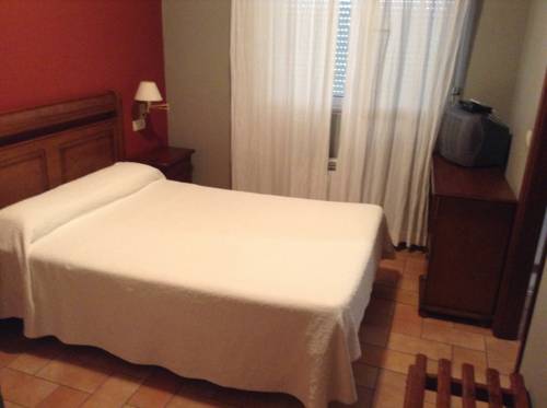 Imagen de la habitación del Hostal Master, VILLALPANDO. Foto 4