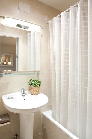 Imagen de la habitación del Hostal Matheu. Foto 4