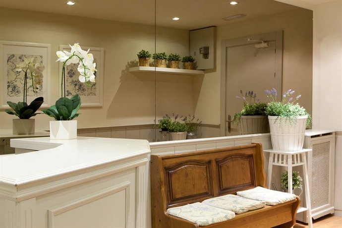 Imagen de los interiores del Hostal Matheu. Foto 11