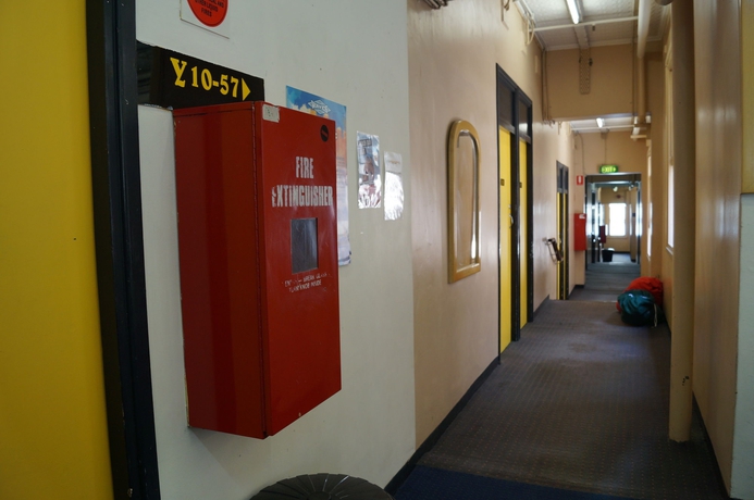 Imagen de los interiores del Hostal Maze Backpackers. Foto 13