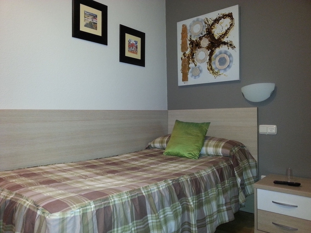 Imagen de la habitación del Hostal Mes&oacute;n Del Barro. Foto 3