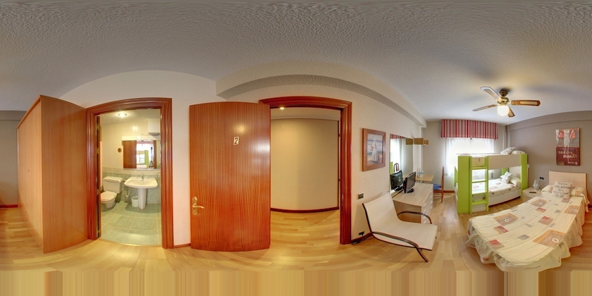 Imagen de la habitación del Hostal Mes&oacute;n Del Barro. Foto 17