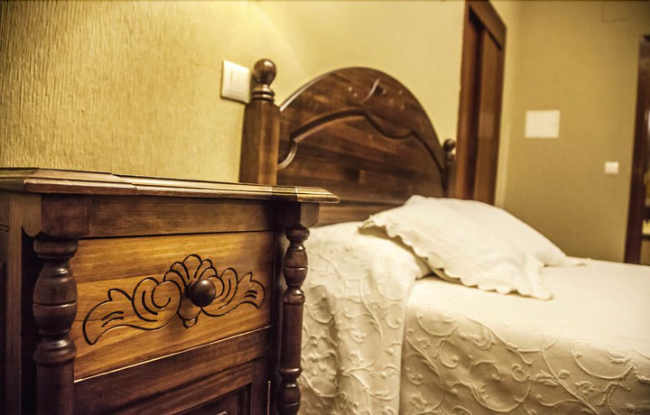 Imagen de la habitación del Hostal Mesón Plaza. Foto 10