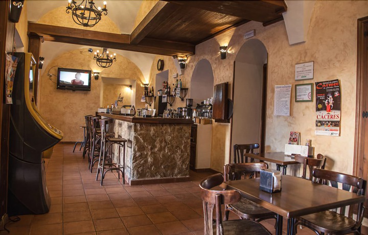 Imagen del bar/restaurante del Hostal Mesón Plaza. Foto 5