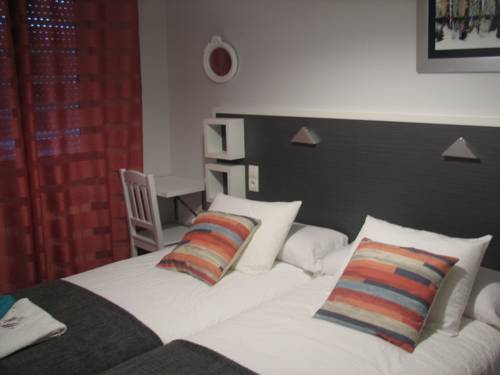 Imagen de la habitación del Hostal Meson Do Loyo. Foto 12