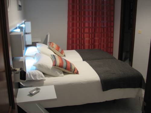 Imagen de la habitación del Hostal Meson Do Loyo. Foto 13