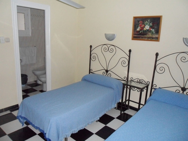 Imagen de la habitación del Hostal Micaela. Foto 6