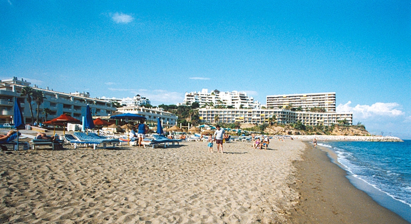 Imagen de los exteriores del Hostal Micaela. Foto 14