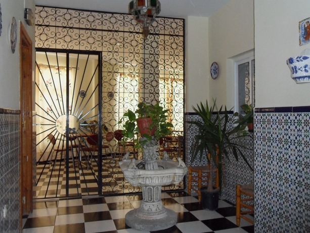 Imagen de los interiores del Hostal Micaela. Foto 16