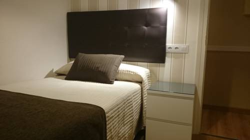 Imagen de la habitación del Hostal Milan, Gran Vía. Foto 9