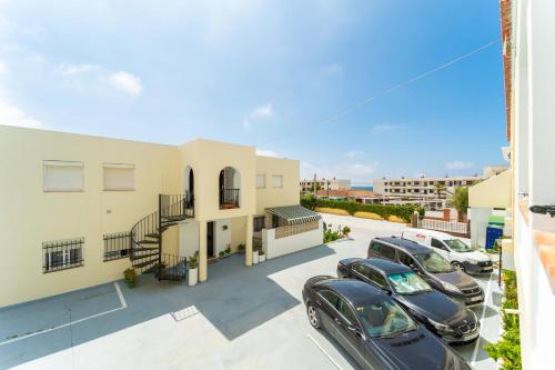 Imagen general del Hostal Miramar, Los Ca&ntilde;os de Meca. Foto 4