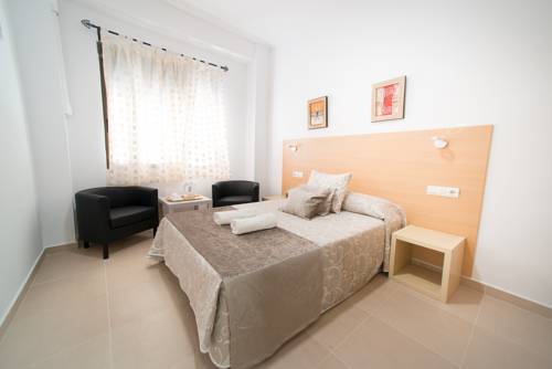 Imagen de la habitación del Hostal Mitre, Paterna. Foto 4