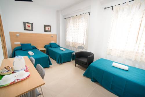 Imagen de la habitación del Hostal Mitre, Paterna. Foto 5