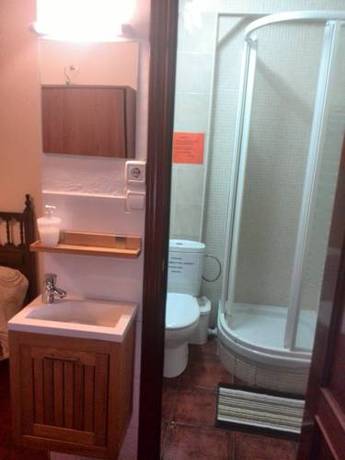 Imagen de la habitación del Hostal Mónaco, Valladolid. Foto 3