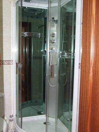 Imagen de la habitación del Hostal Mónaco, Valladolid. Foto 4