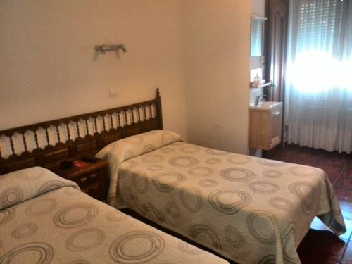 Imagen de la habitación del Hostal Mónaco, Valladolid. Foto 11