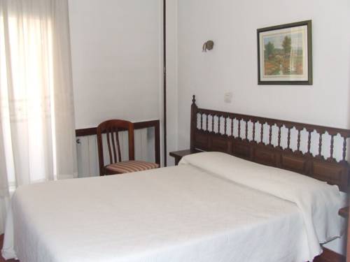 Imagen de la habitación del Hostal Mónaco, Valladolid. Foto 12