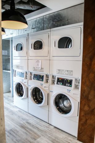 Imagen de los interiores del Hostal Mojo Nomad Aberdeen By Ovolo. Foto 32