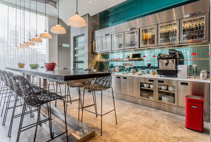Imagen del bar/restaurante del Hostal Mojo Nomad Aberdeen By Ovolo. Foto 8