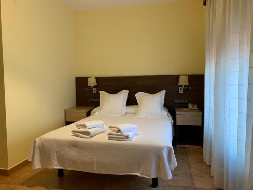 Imagen de la habitación del Hostal Monasterio De Rueda. Foto 5