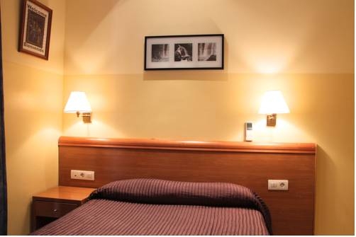 Imagen general del Hostal Mont Thabor, Las Ramblas. Foto 2