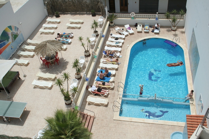 Imagen de la habitación del Hostal Montaña, San Antonio [Centro]. Foto 4