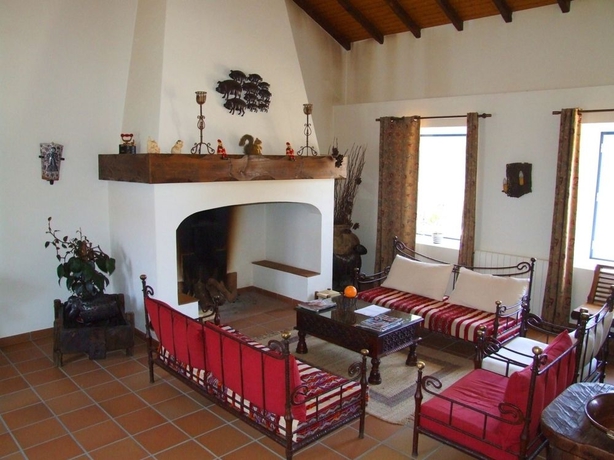 Imagen de los interiores del Hostal Monte Das Faias. Foto 16