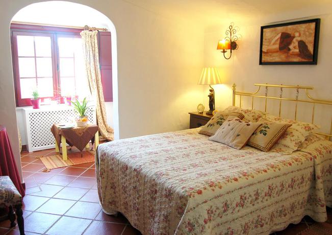 Imagen general del Hostal Monte Do Laranjal. Foto 3