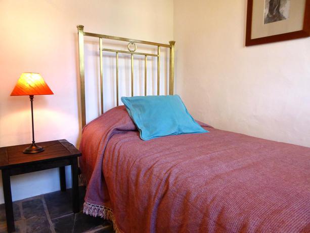 Imagen general del Hostal Monte Do Laranjal. Foto 7