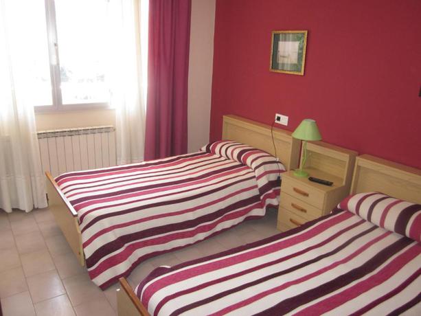 Imagen general del Hostal Montreal, Outes. Foto 8