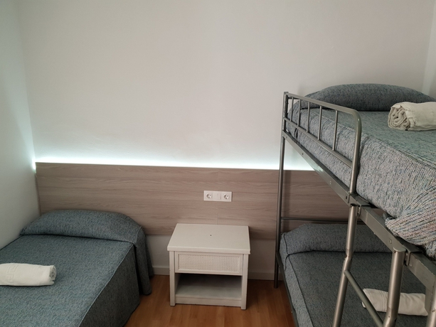 Imagen de la habitación del Hostal Montsant. Foto 2