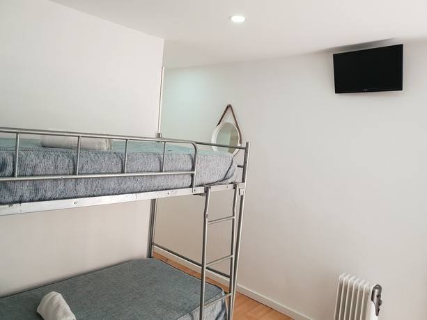 Imagen de la habitación del Hostal Montsant. Foto 13
