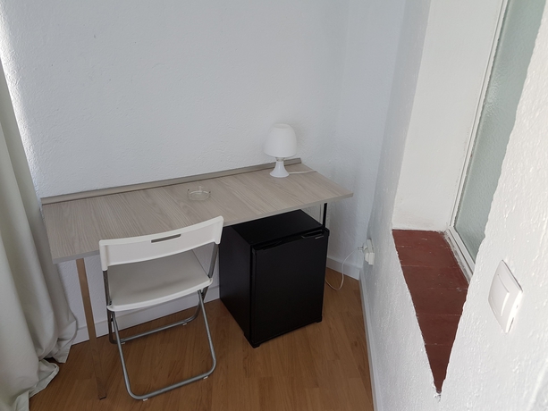Imagen de la habitación del Hostal Montsant. Foto 16