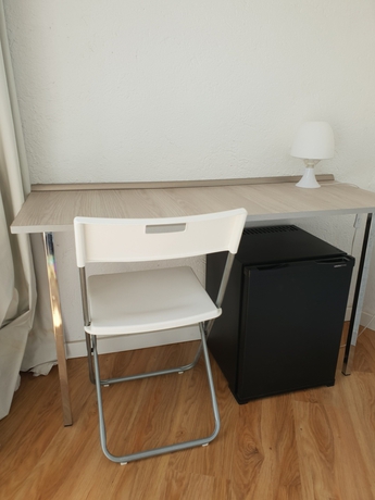 Imagen de la habitación del Hostal Montsant. Foto 18